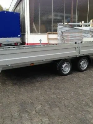 Böckmann HL-AL 5121/27 5,14 m x 2,10 m – niedrige Ladehöhe