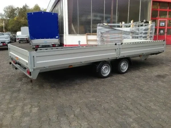 Böckmann HL-AL 5121/27 5,14 m x 2,10 m – niedrige Ladehöhe