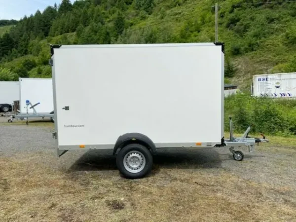 Humbaur HK 153015-18P mit Flügeltüren – sehr robust!
