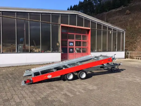 Stema FHAK 27-40-21.2 – kippbarer Autotransporter mit Seilwinde